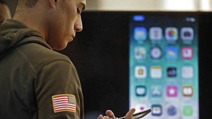 iPhone X: в корпорации Apple предупредили о возможных проблемах 