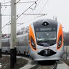 Под Харьковом пассажиры поезда ждут помощи