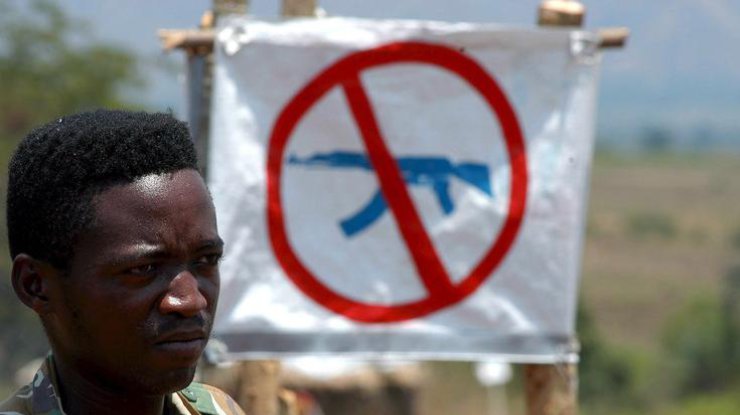 В Конго военного обязали выплатить многомиллионную компенсацию детям-солдатам