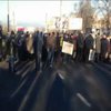 Хождение по "зебре": в Николаеве работники судо-ремонтного завода требуют выплатить долги по зарплатам