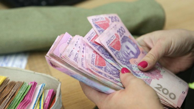 Зарплата украинцев выросла на четверть