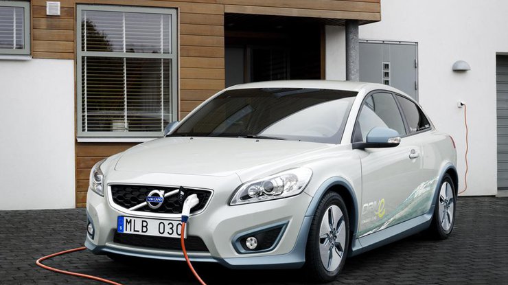 Volvo выпустит первый серийный электрокар