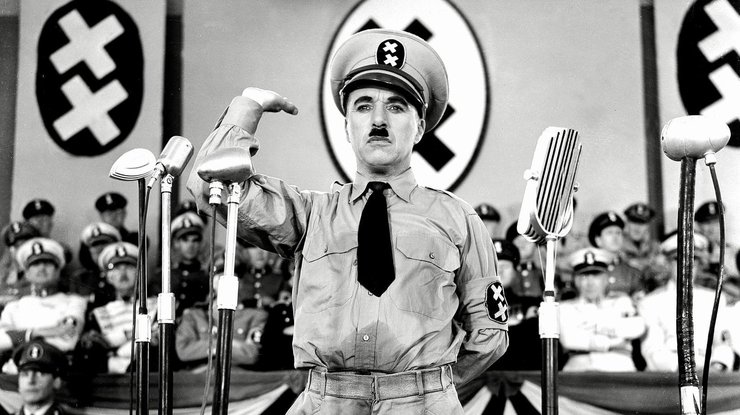 Чарли Чаплин в образе Гитлера