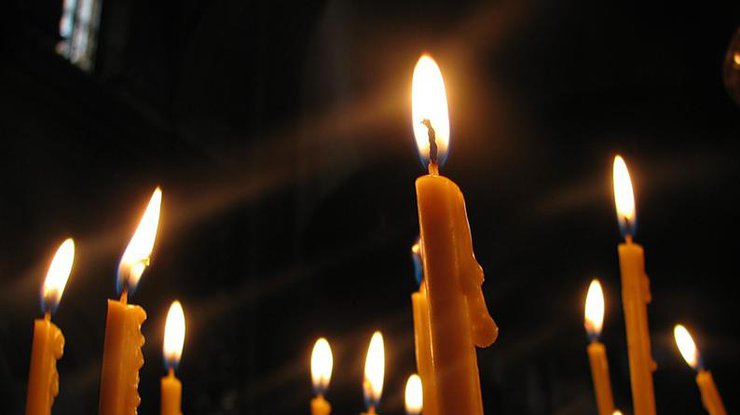  В день Сретения в более 20-ти столичных храмах зажженная свеча поможет онкобольному ребенку – благотворительная акция