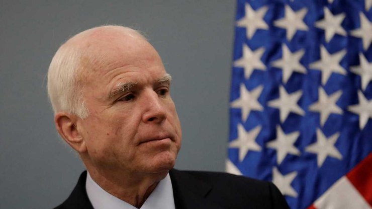В США сенатор выступил за предоставление оружия Украине