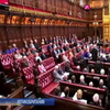 Лордов британского парламента уличили в бездельничестве