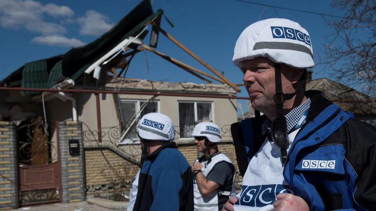 В Ясиноватой боевики обстреляли наблюдателей ОБСЕ