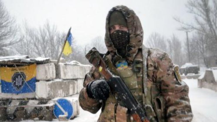 Бои на Донбассе: ранены двое украинских военных 