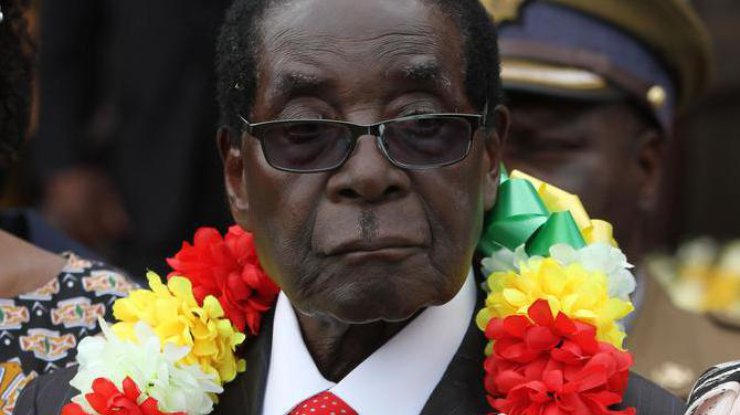 Диктатор из Зимбабве потратил на свой день рождения 2 млн евро 