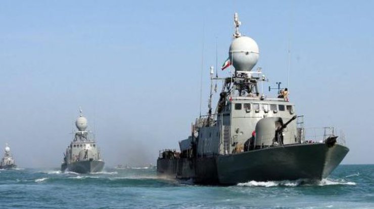 Иран начал масштабные военные учения на севере Индийского океана
