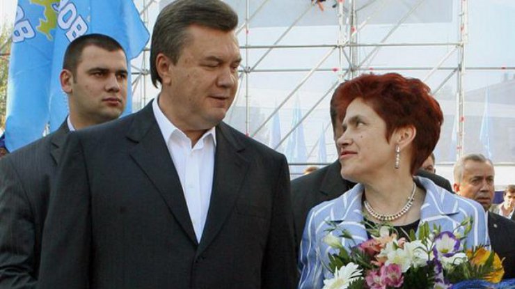 Виктор Янукович развелся с женой Людмилой 
