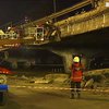 В Києві через обвал перекрили рух Шулявським мостом