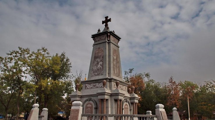 В Болграде осквернили памятник болгарским воинам 