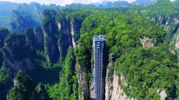 Топ-10 самых невероятных лифтов планеты / Фото: Из открытых источников