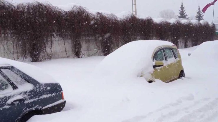 Вчера с улиц столицы было вывезено 120 тыс. тонн снега