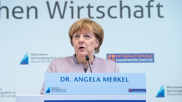 Ангела Меркель заявила о поддержке Нидерландов в скандале с Турцией