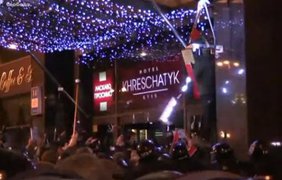 В Киеве на Крещатике восстановили движение (видео) 