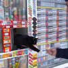 Кот-продавец картошки собрал миллионы просмотров (видео)