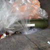 В Харькове дворник нашел в мусорном баке гранатомет (фото) 