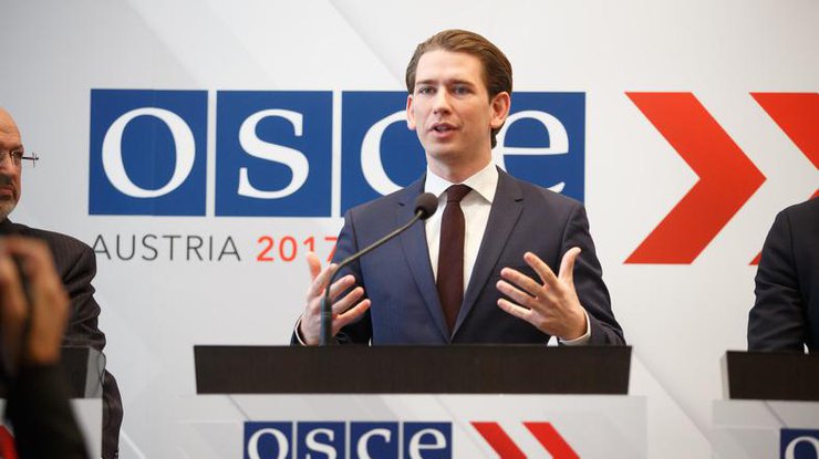 Миссия ОБСЕ остается в Украине еще на год