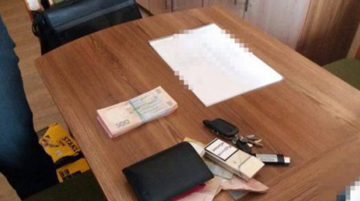 В Тернопольской области чиновник "погорел" на взятке 