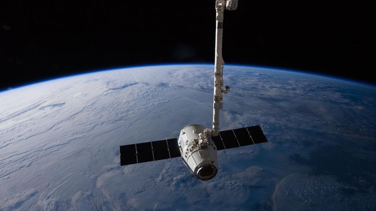 Космический корабль Dragon успешно вернулся из МКС 