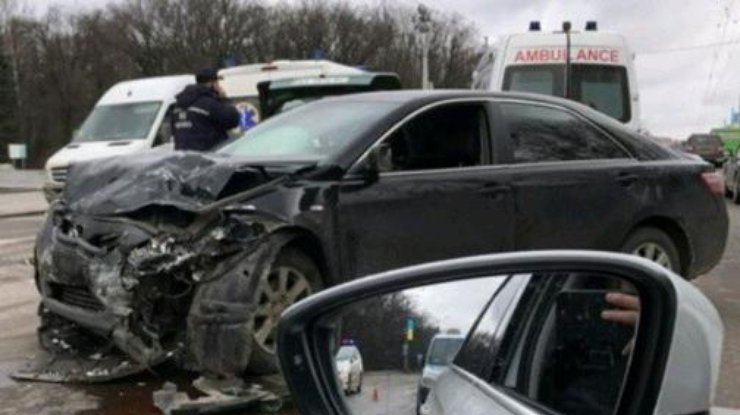 Водитель машины от полученных травм скончался на месте