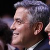 Джордж Клуни лично поздравил 87-летнюю поклонницу