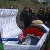 Дениса Вороненкова похоронили на кладбище в центре Киева