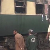 Жуткая авария: в Пакистане пассажирский поезд столкнулся с нефтяной цистерной (фото, видео) 