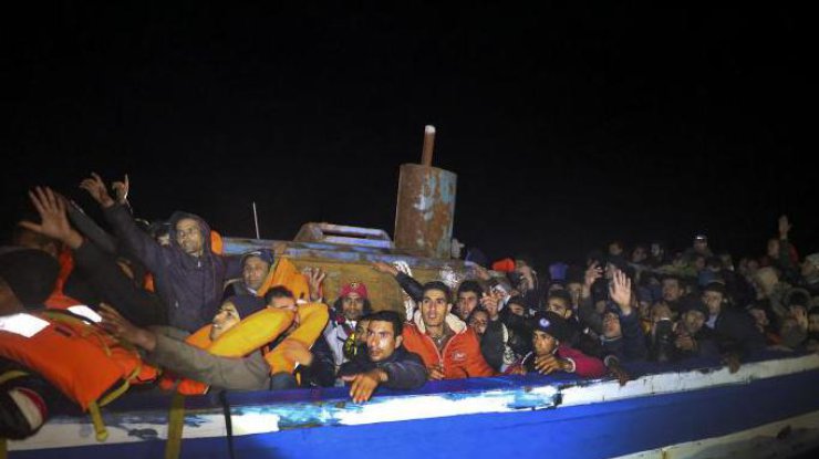 В Средиземном море утонули больше сотни нелегальных мигрантов