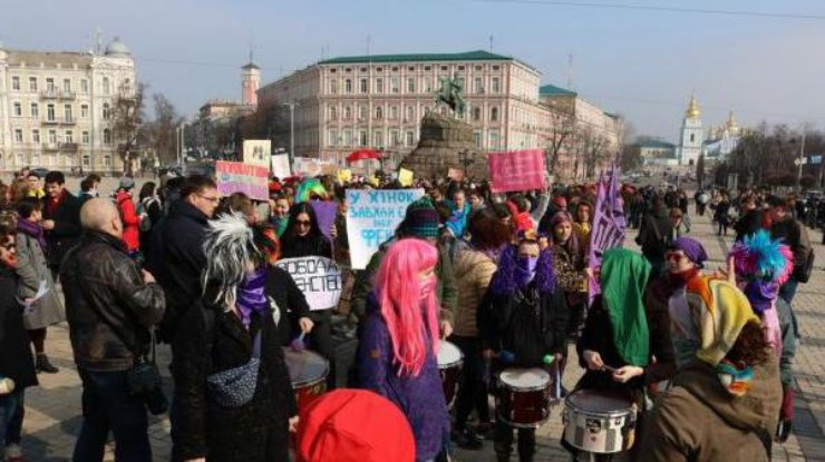 8 марта в Киеве состоялся феминистический марш