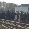 Блокада Донбасса: активисты отказались сдавать оружие полиции
