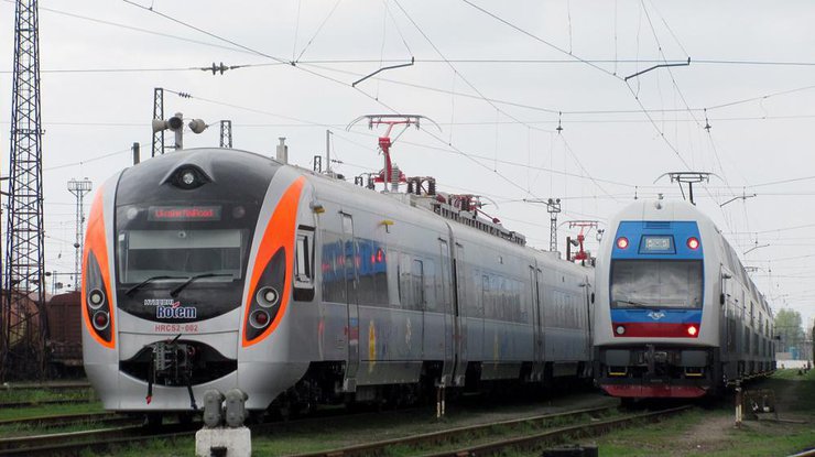 Майские праздники: в Украине запустили дополнительные поезда 