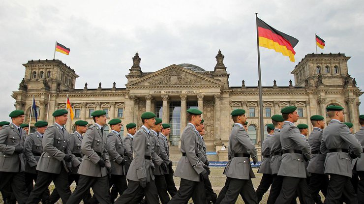 Хакеры массово атакуют системы армии Германии
