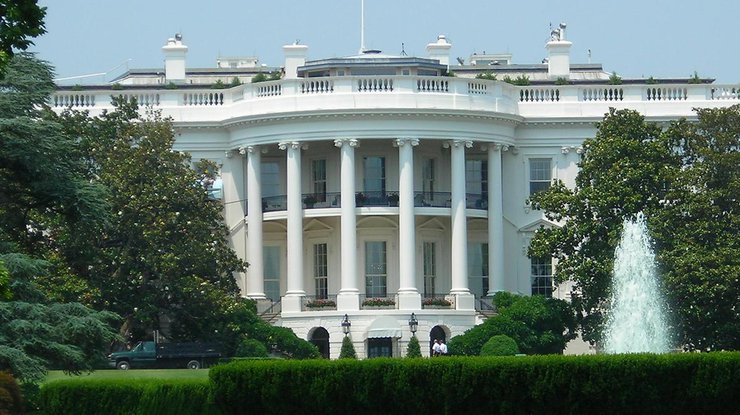 В Вашингтоне женщина пыталась пробраться в Белый дом 