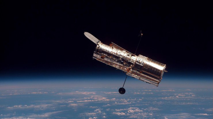 Телескоп Hubble обнаружил магнитные полюса Урана 