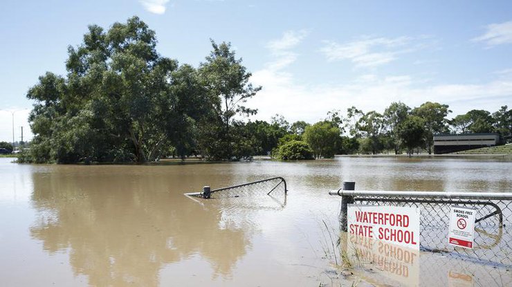 Наводнение в Австралии: погибли три человека 