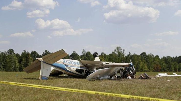 В США столкнулись два самолета, есть погибшие 