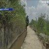 В Китаї чоловік 36 років копав канал на схилі гори