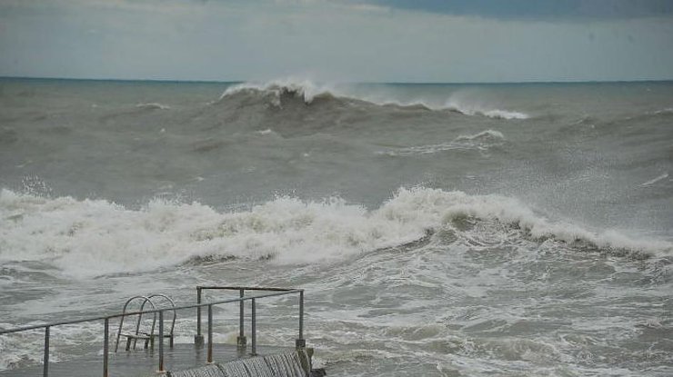 Крушение сухогруза в Черном море: возобновлены поисковые работы