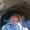 В Киеве женщина бросила в вагоне электрички новорожденного ребенка (фото) 