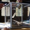 Выборы во Франции: в стране закрываются избирательные участки 