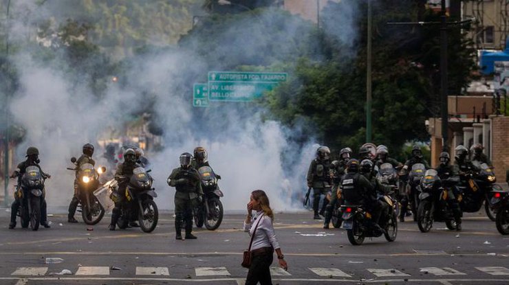 Протесты в Венесуэле: задержаны полторы тысячи человек