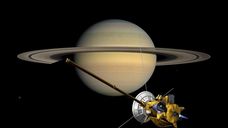 Зонд Cassini запечатлел Сатурн с рекордно близкого расстояния (фото)