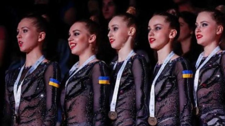 Украинские гимнастки на этапе награждения / Фото: Beautiful sports images