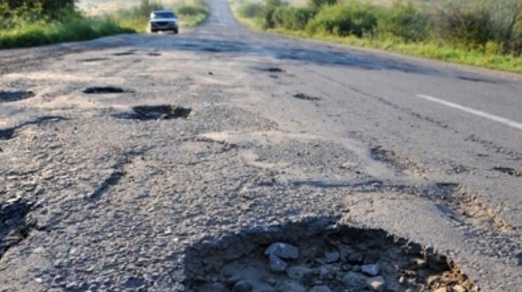 Дороги в Украине: Гройсман резко раскритиковал ремонт
