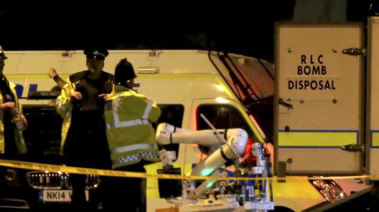 Взрыв в Манчестере: количество пострадавших увеличилось 