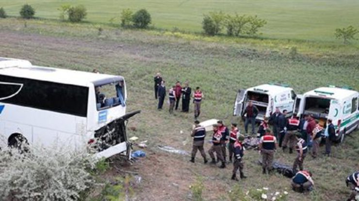 Смертельная авария в Турции /  Фото: yenisafak.com