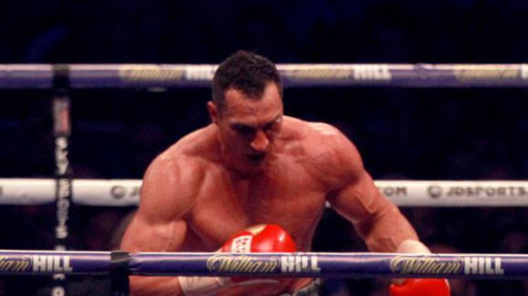 Кличко - Джошуа: украинскому боксеру наложили девять швов 